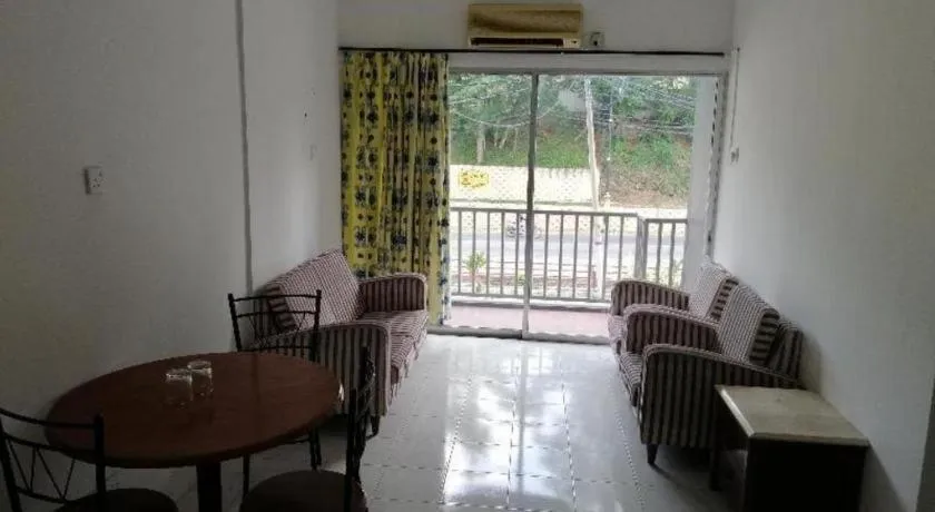 Capital O 89876 Safari Hotel