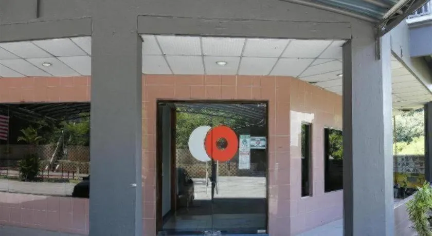 Capital O 89876 Safari Hotel