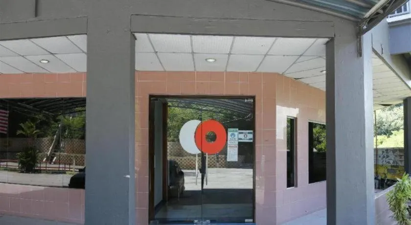 Capital O 89876 Safari Hotel