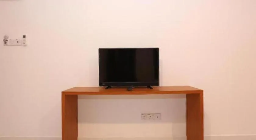 OYO 89888 DZ Residence Guest House