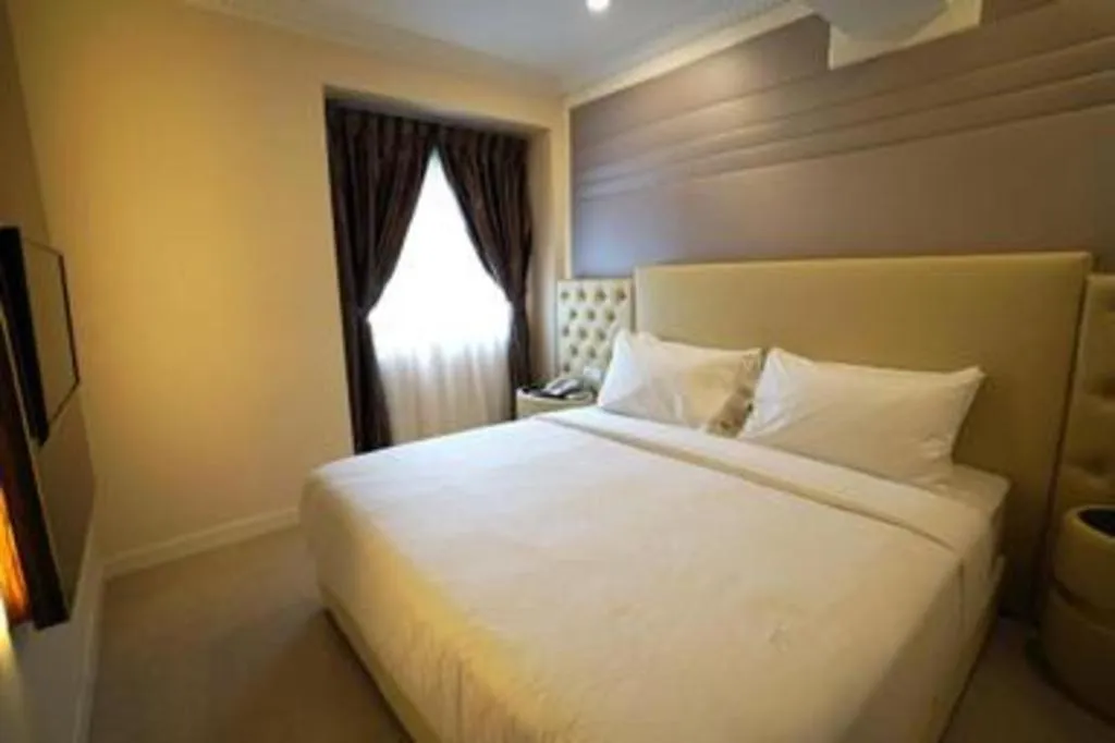 Bed in Ritzton Hotel