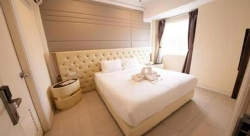 Bed in Ritzton Hotel