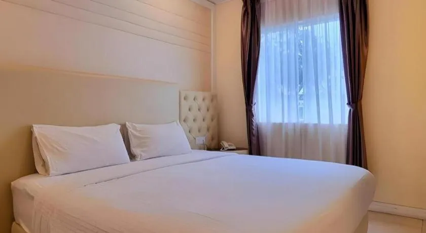 Bed in Ritzton Hotel