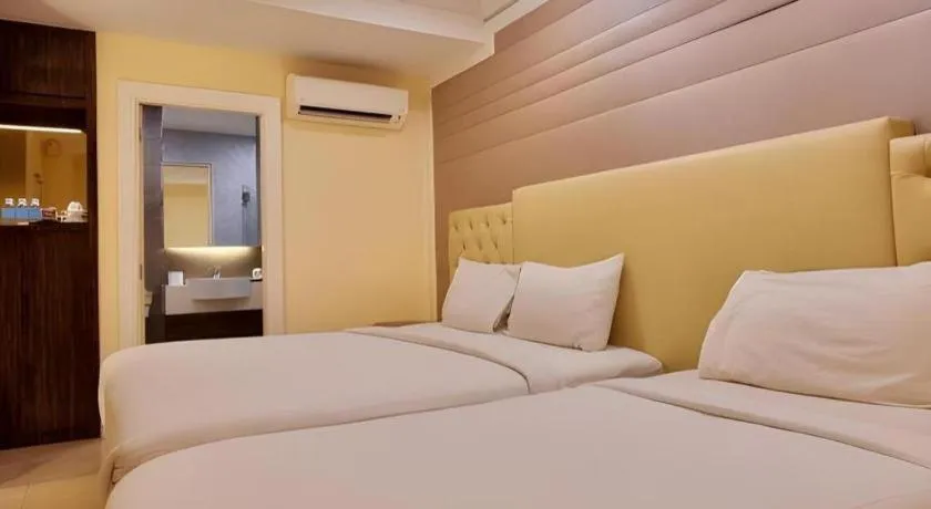 Bed in Ritzton Hotel