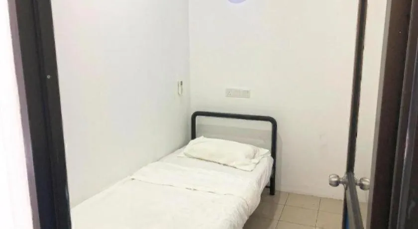 Bed in SPOT ON 90077 Cherry's Lodge