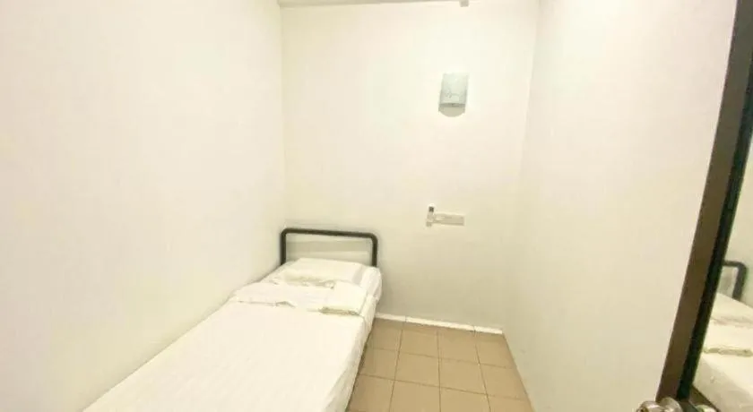 Bed in SPOT ON 90077 Cherry's Lodge