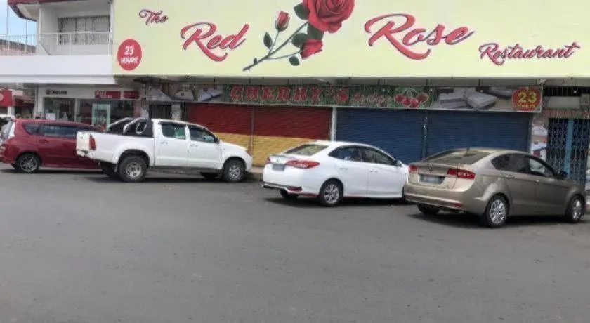 SPOT ON 90077 Cherry's Lodge