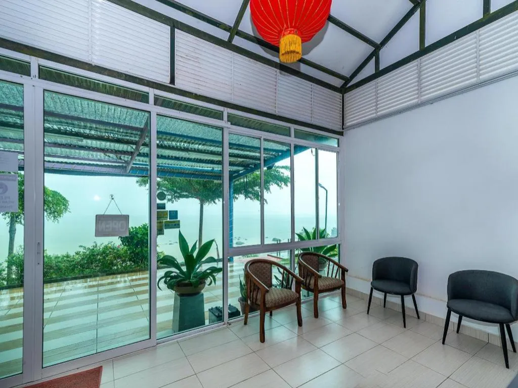 Dreamland Beach Holiday