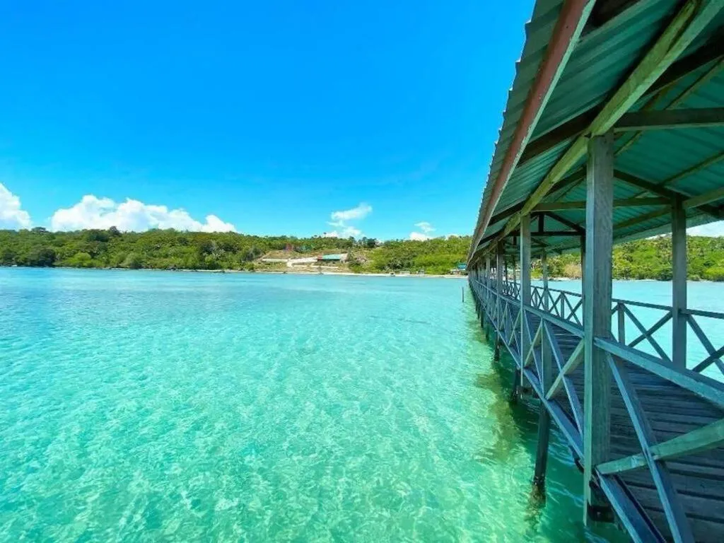 Dreamland Beach Holiday