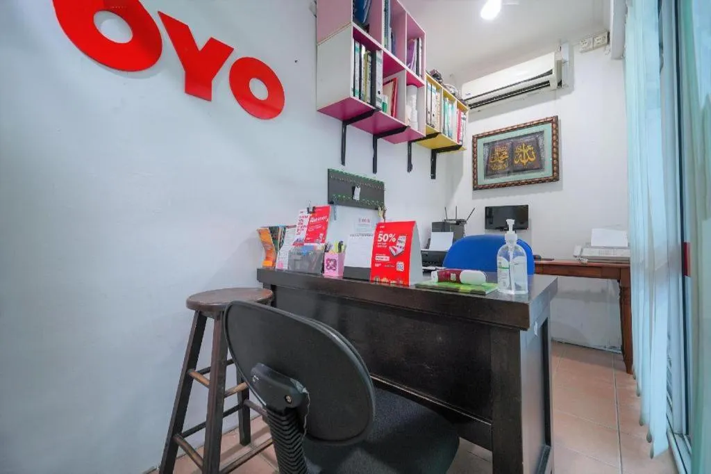 OYO 89850 Mutiara Motel