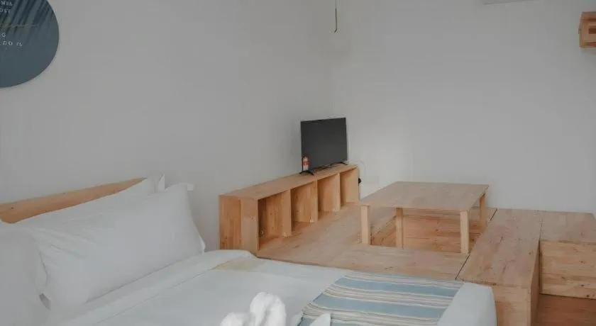 Bed in Bilik-Bilik by MUO