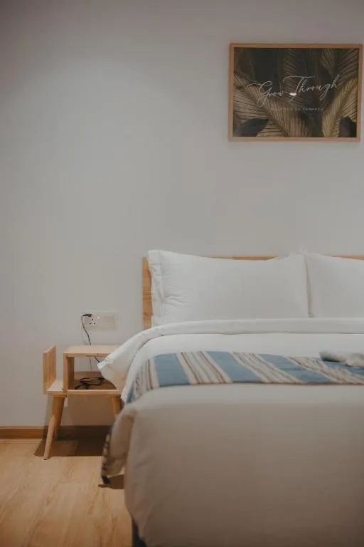 Bed in Bilik-Bilik by MUO