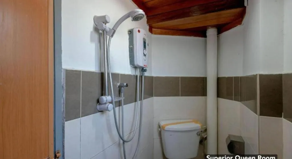 OYO 89874 Gs Golden Star Hotel