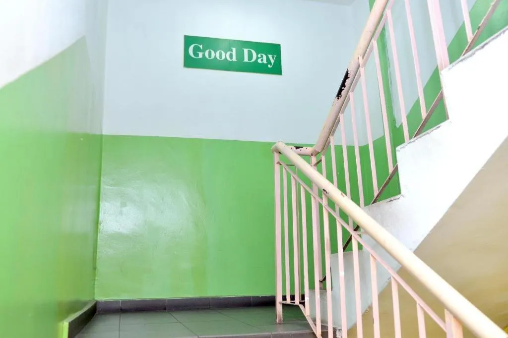 OYO 89874 Gs Golden Star Hotel