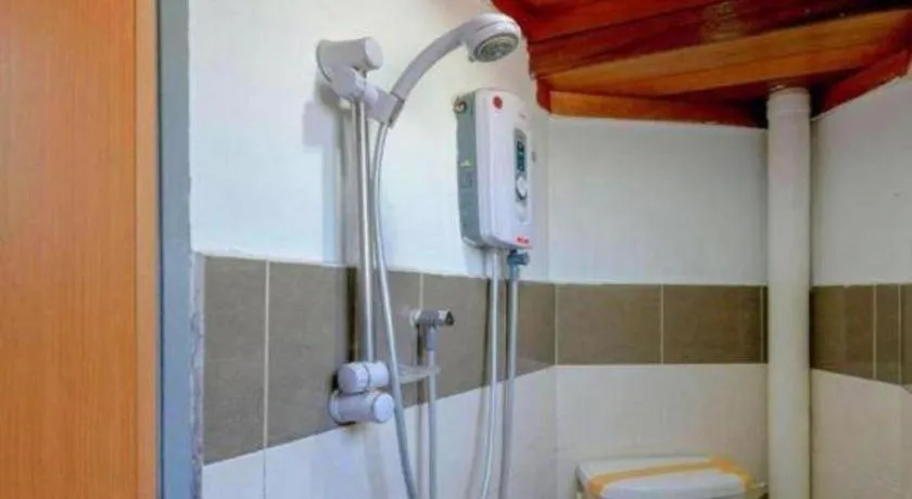 OYO 89874 Gs Golden Star Hotel