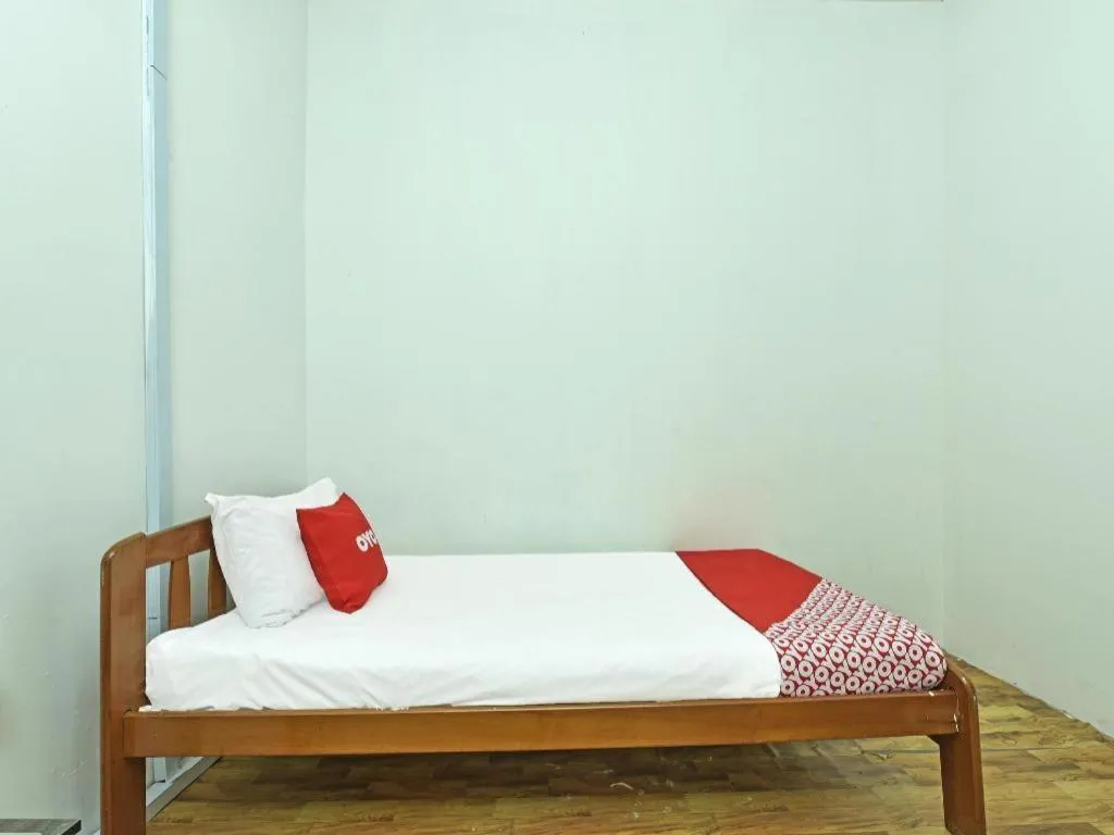 Bed in SPOT ON 90181 Cz Classic Hotel