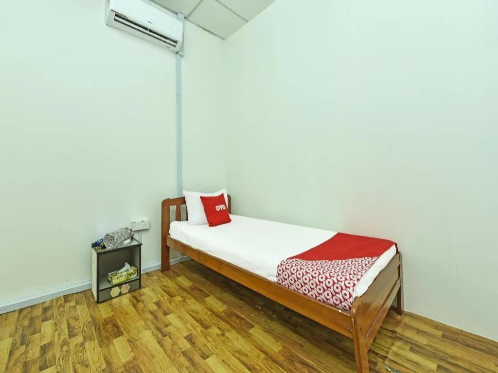 Bed in SPOT ON 90181 Cz Classic Hotel