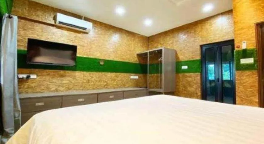 Bed in OYO 90262 Kota Kinabalu Homestay, Villa & Suite Boutique