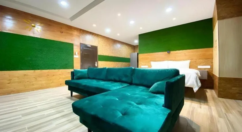 Bed in OYO 90262 Kota Kinabalu Homestay, Villa & Suite Boutique