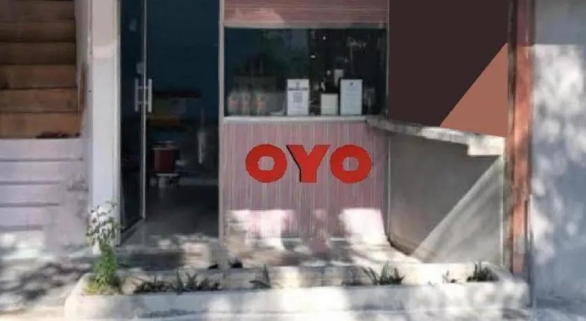 OYO 90176 D'cruz Sunrise Villa