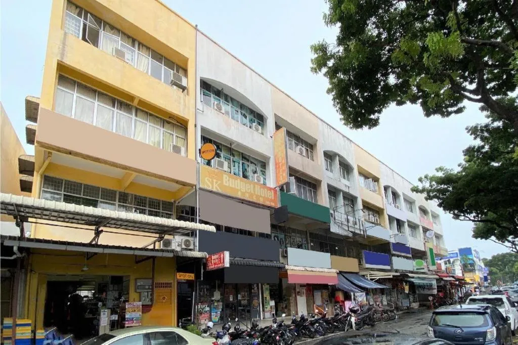 SPOT ON 90293 SK Budget Hotel