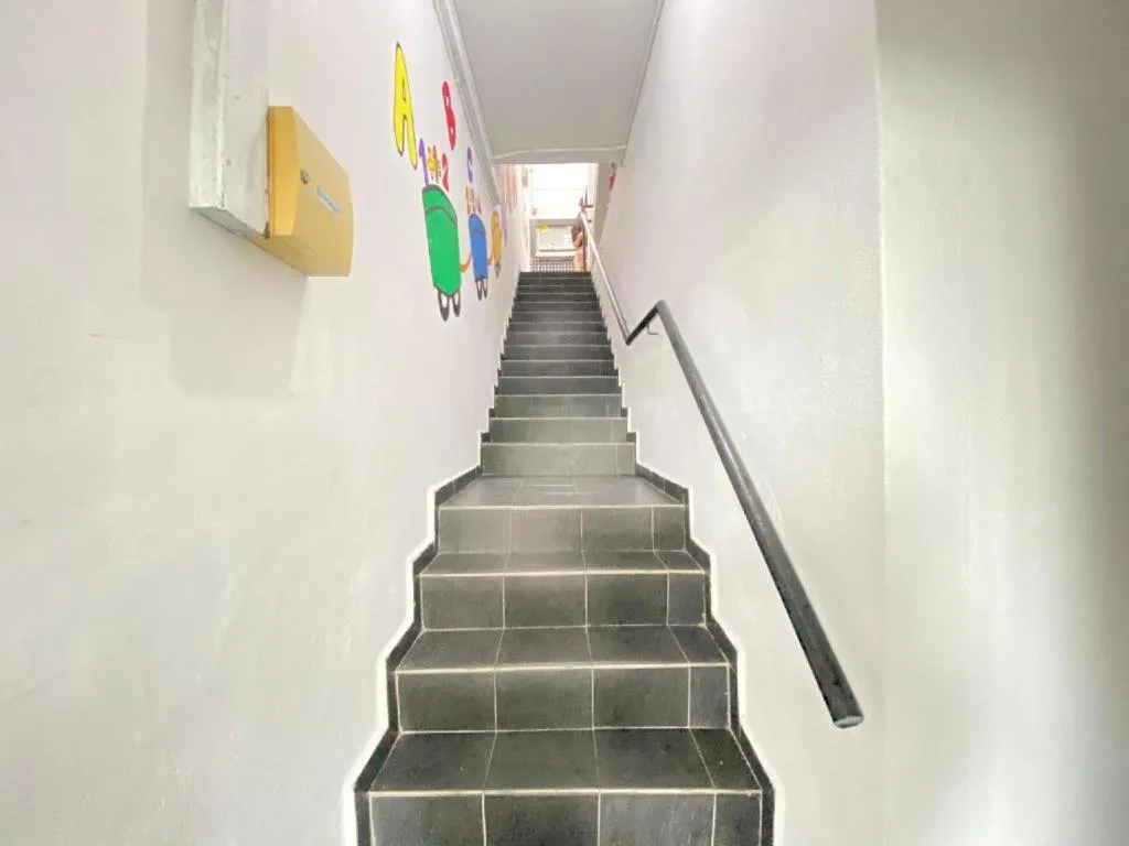 SPOT ON 90293 SK Budget Hotel