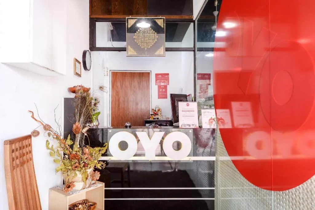 OYO 90429 Hotel Narasindo