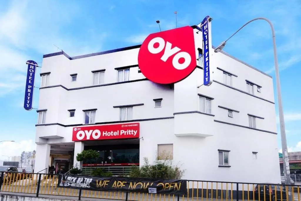 OYO 90623 Thank Q Inn 3