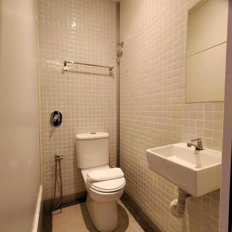 Laman Green Hotel @ Seksyen 7 Shah Alam near UiTM, i-City, Hospital