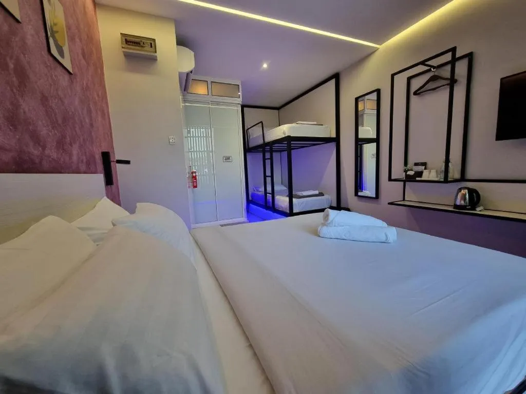 Bed in Laman Green Hotel @ Seksyen 7 Shah Alam near UiTM, i-City, Hospital