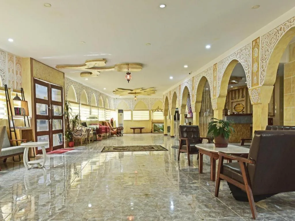 Capital O 90661 Luxor Empire Hotel