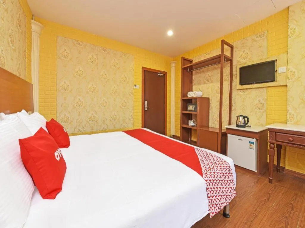 Bed in Capital O 90661 Luxor Empire Hotel