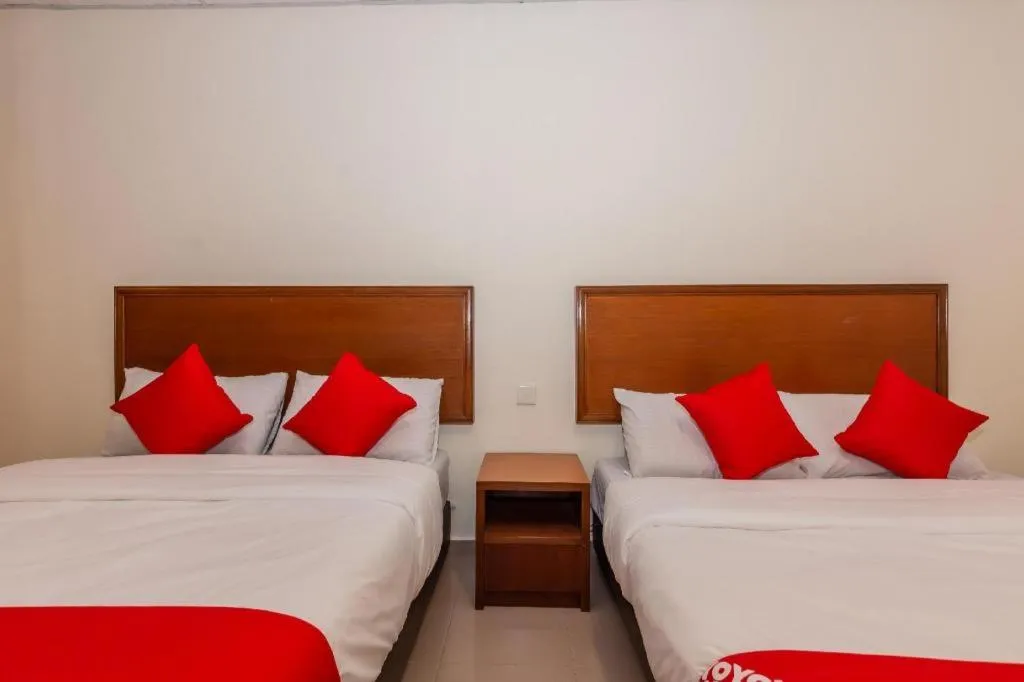 Bed in OYO 90893 Hotel 68 Kampung Lapan