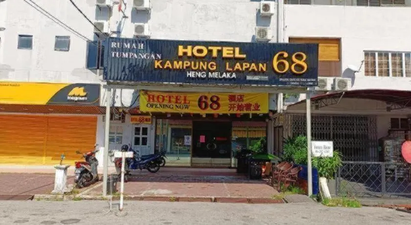 OYO 90893 Hotel 68 Kampung Lapan