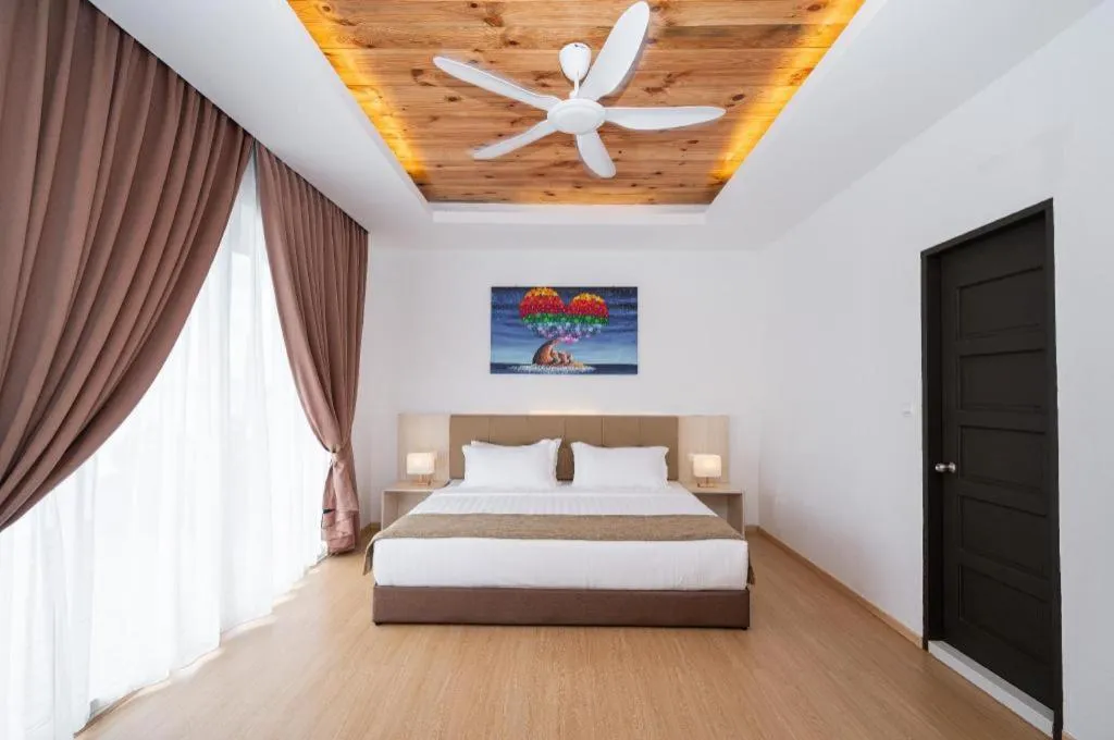 Bed in Sand Bay Resort Semporna