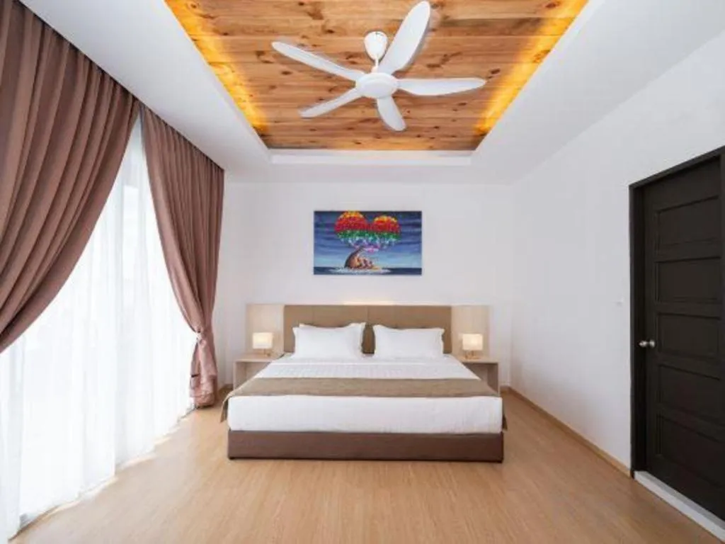 Bed in Sand Bay Resort Semporna