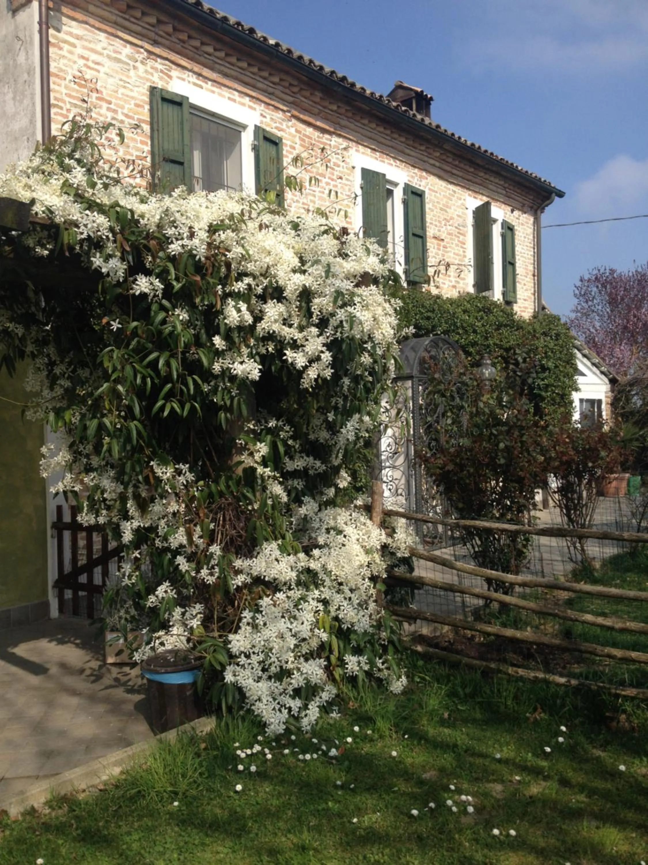 Property building in B&B Abracadabra