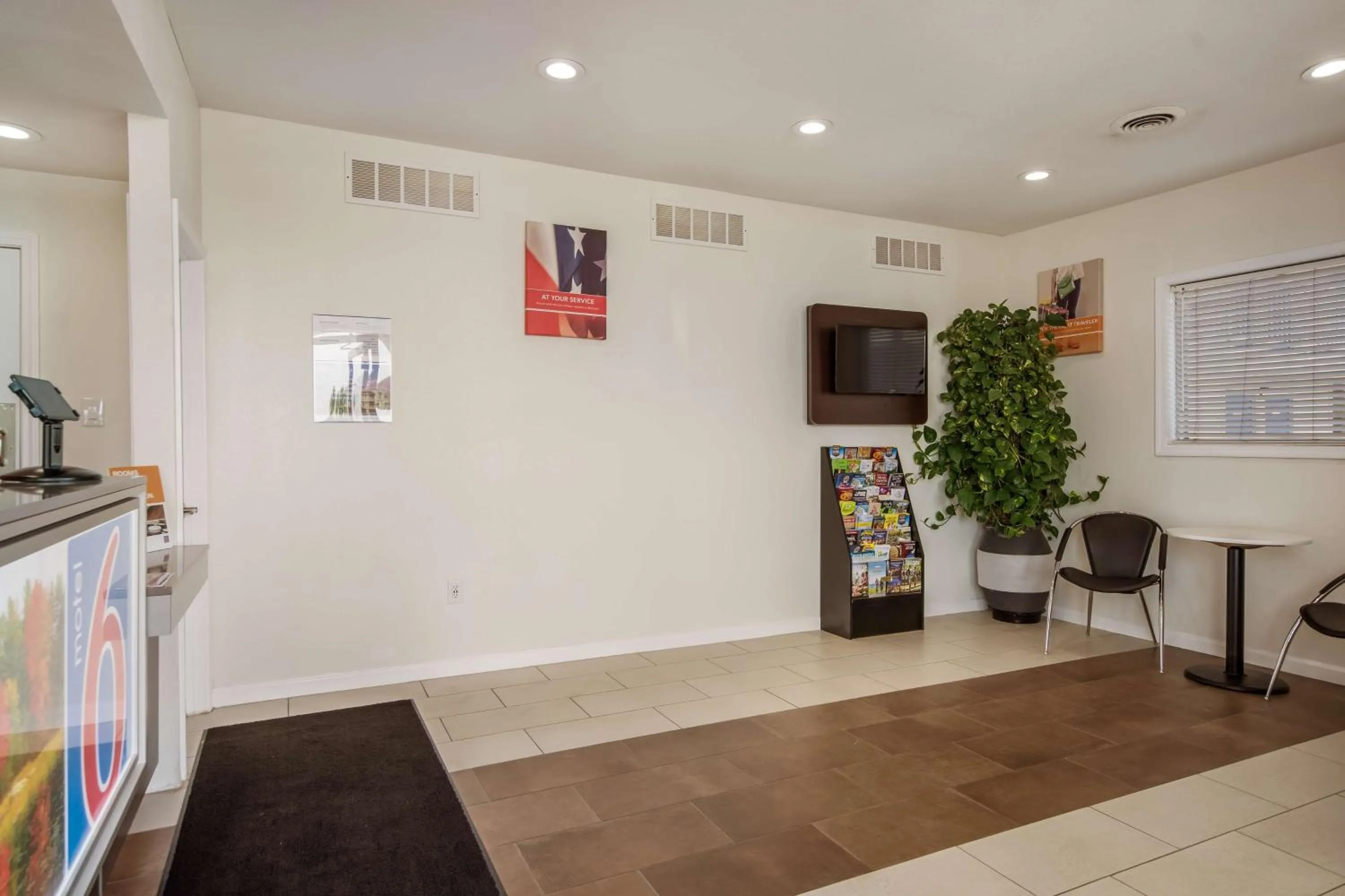 Property logo or sign in Motel 6-Van Buren, AR I- 40