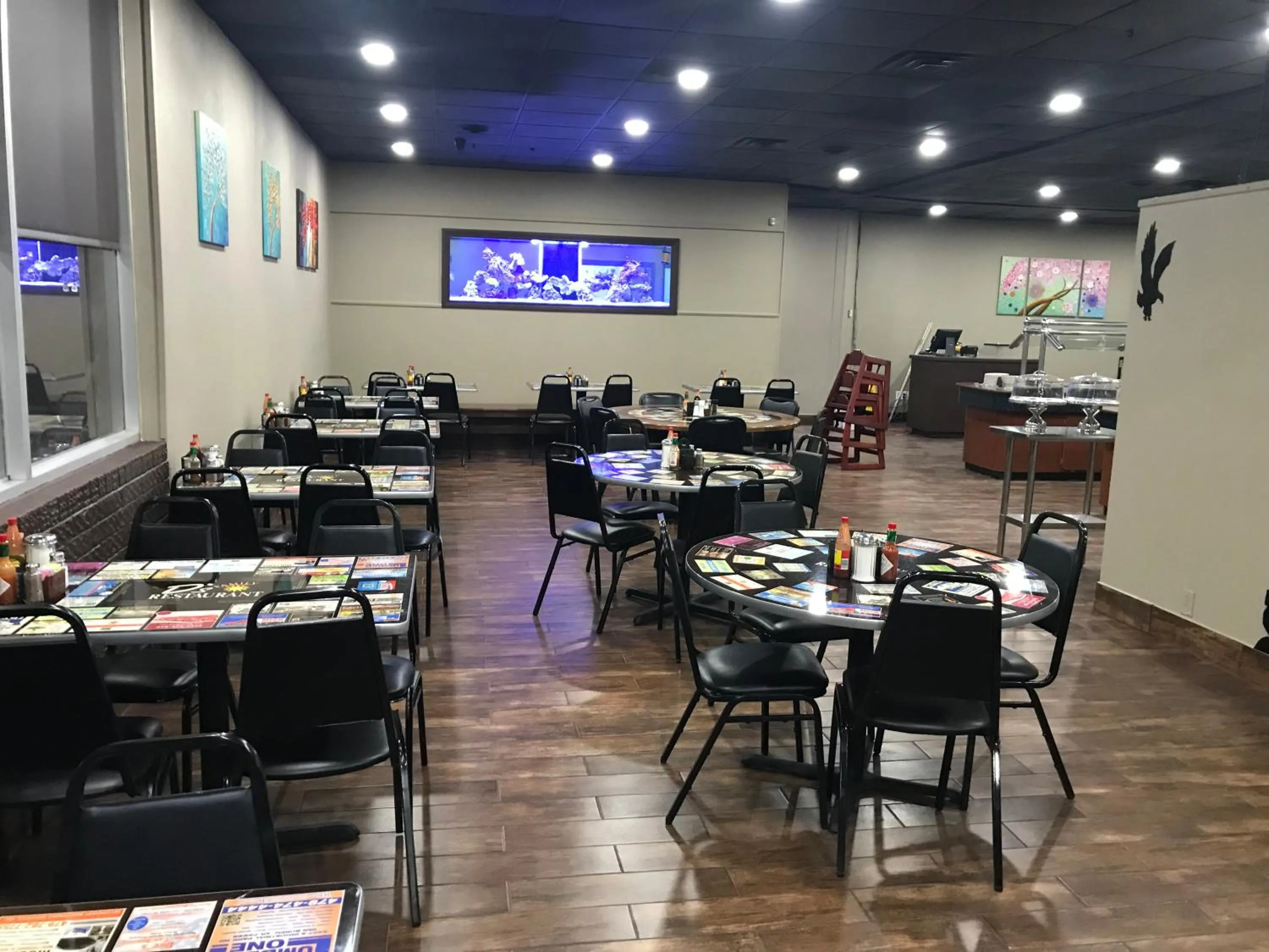 Restaurant/places to eat in Motel 6-Van Buren, AR I- 40