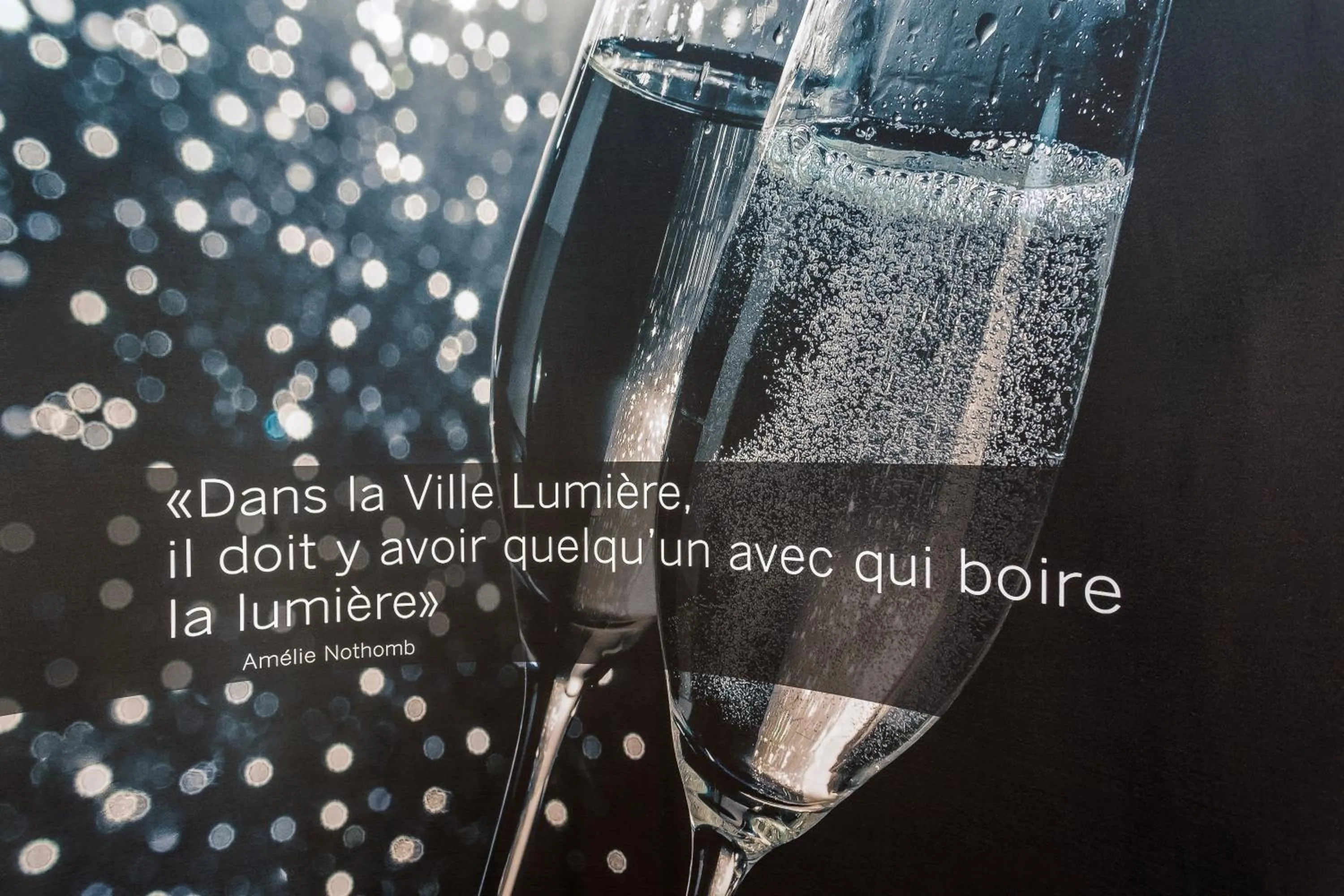 Logo/Certificate/Sign in Hotel Les Bulles De Paris