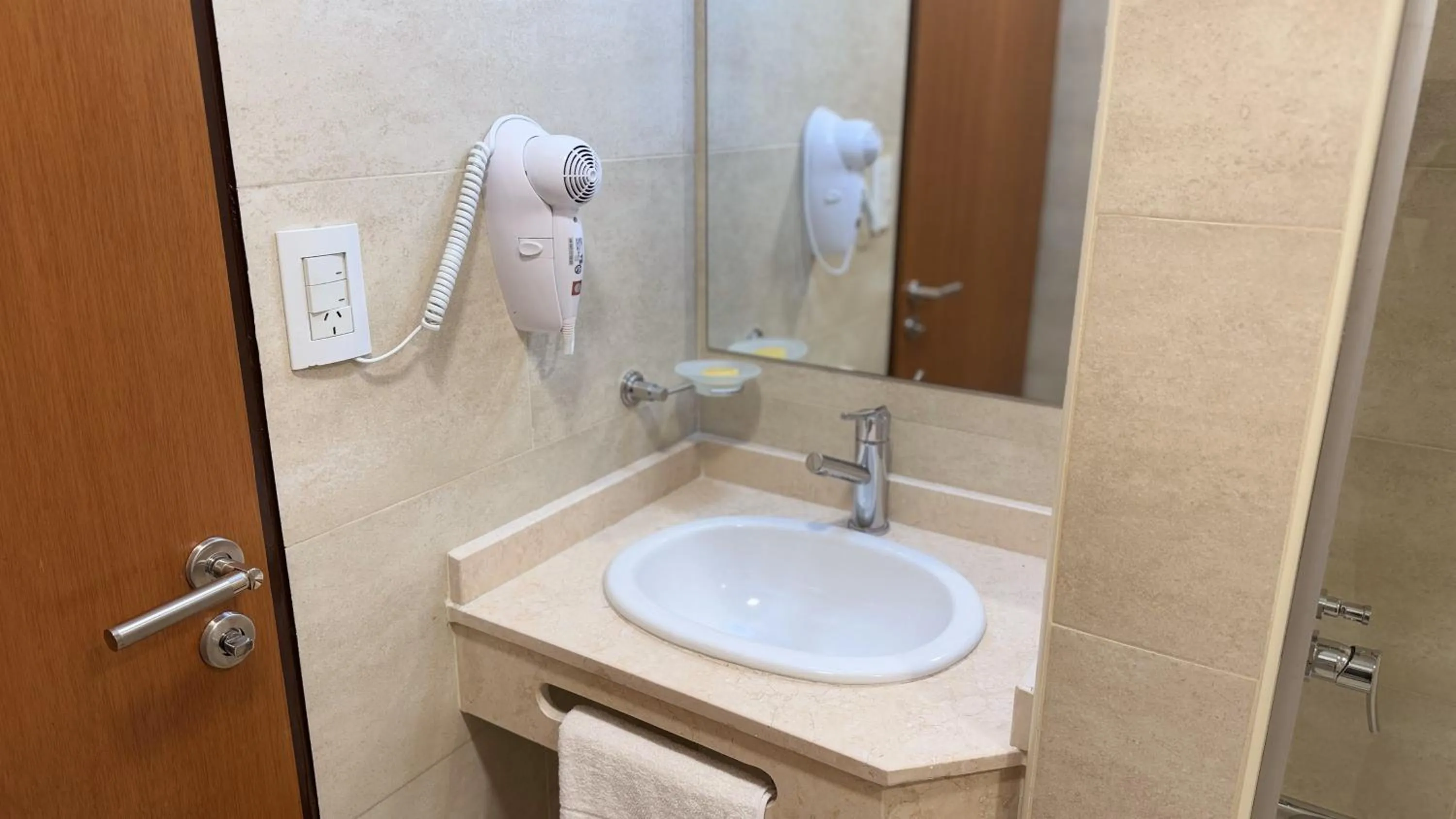 Bathroom in Urbe Hotel