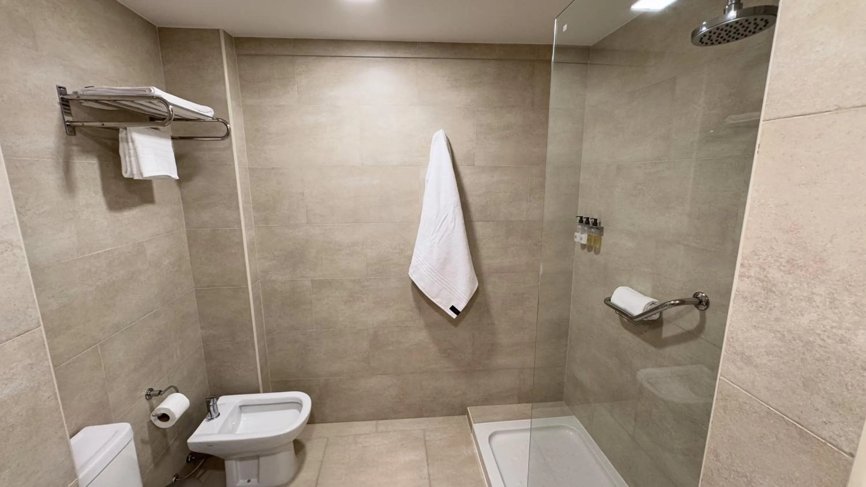 Bathroom in Urbe Hotel