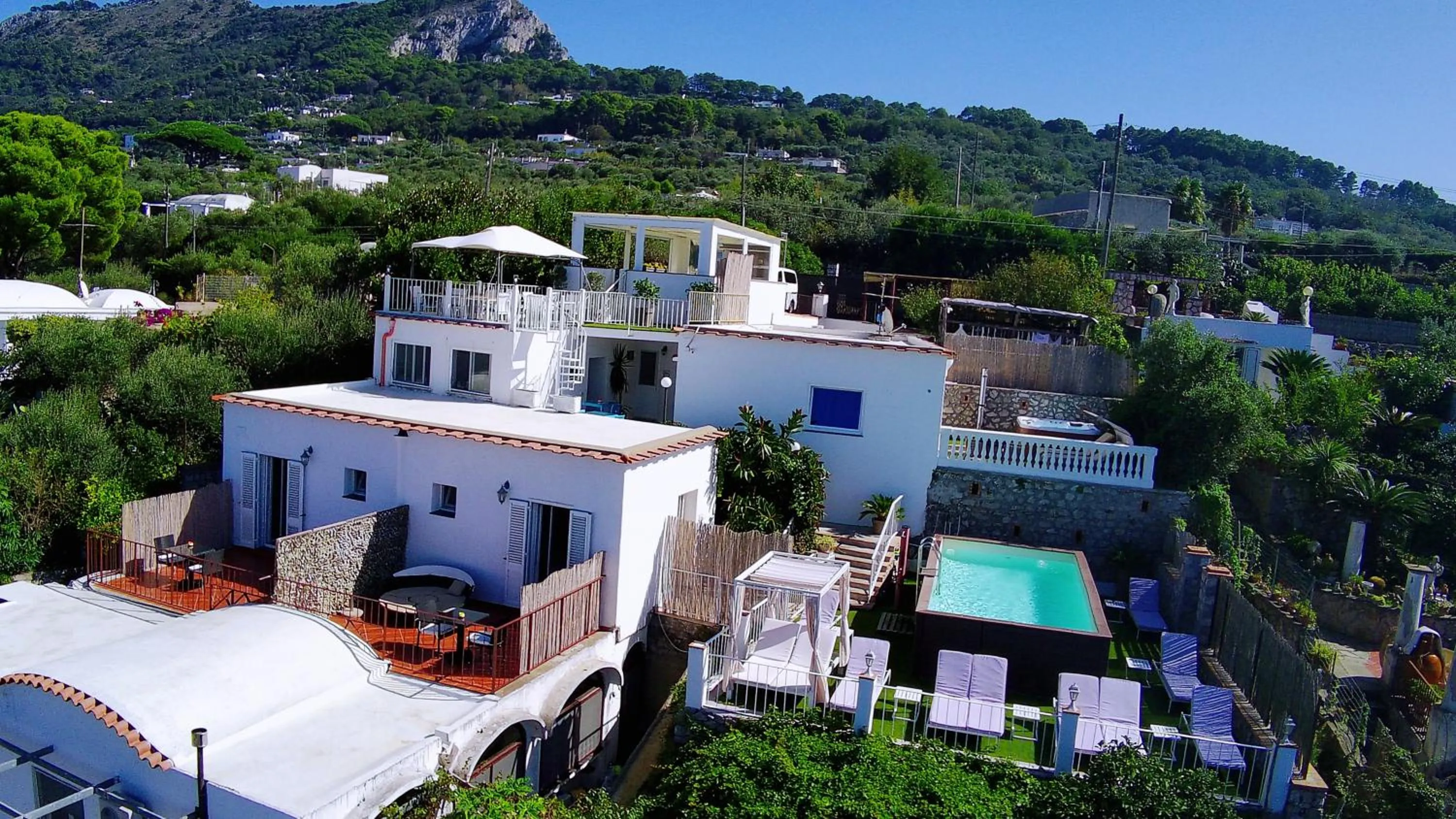 Property building in B&B Il Paradiso di Capri