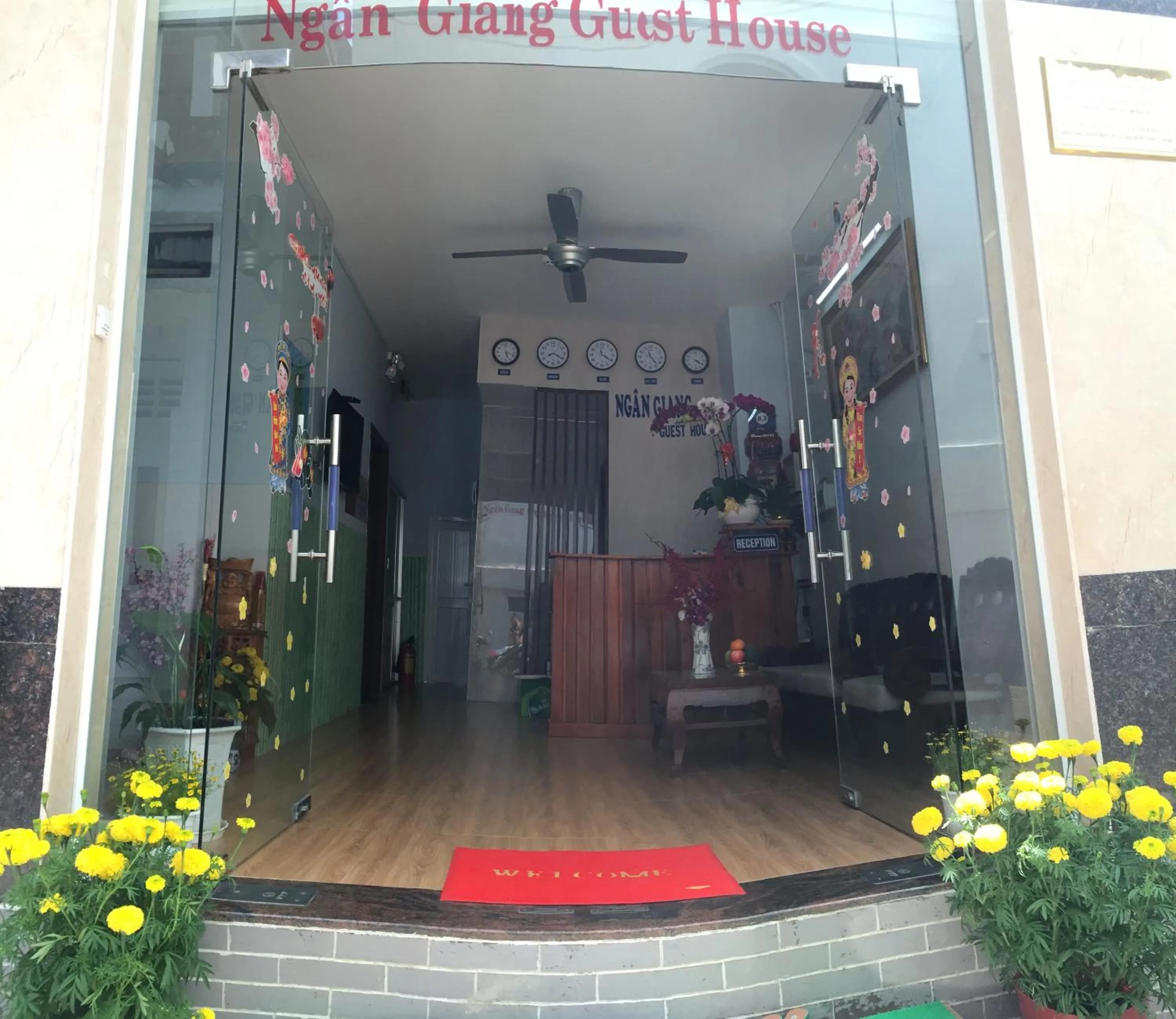 Facade/entrance in Ngan Giang Guesthouse