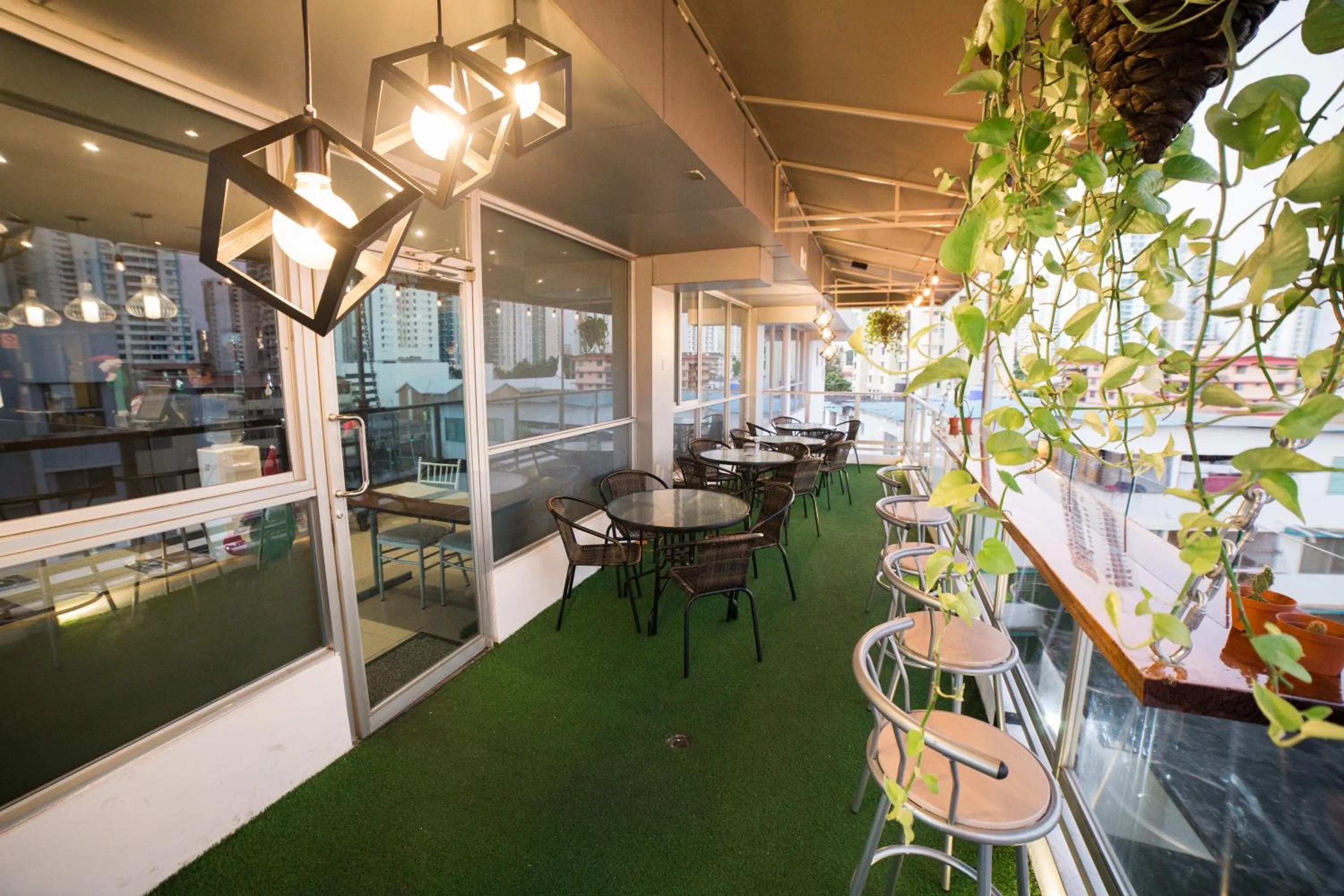 Alcoholic drinks in Hotel Ojos Del Rio