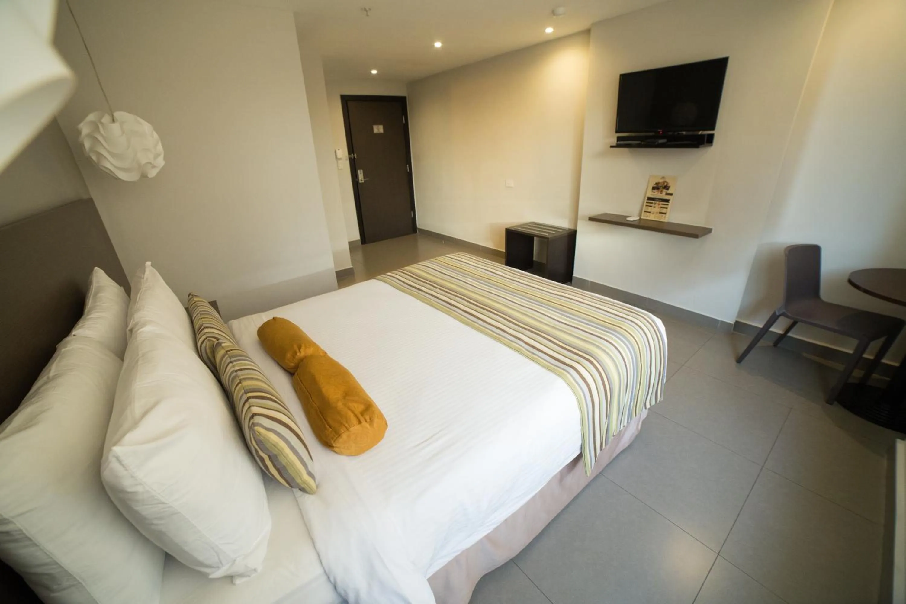 Bedroom, Bed in Hotel Ojos Del Rio