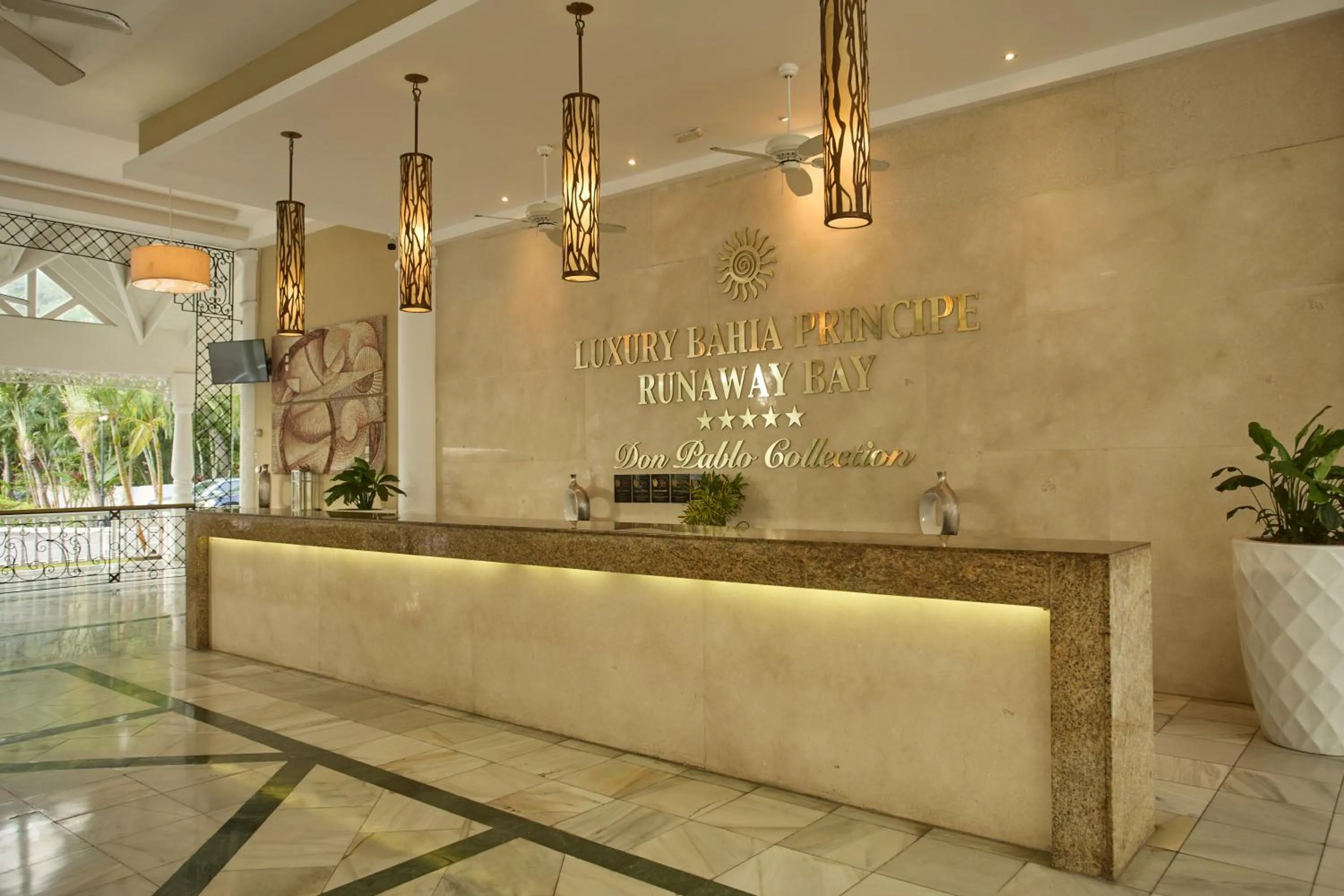 Lobby or reception in Bahia Principe Luxury Runaway Bay - Adults Only All Inclusive