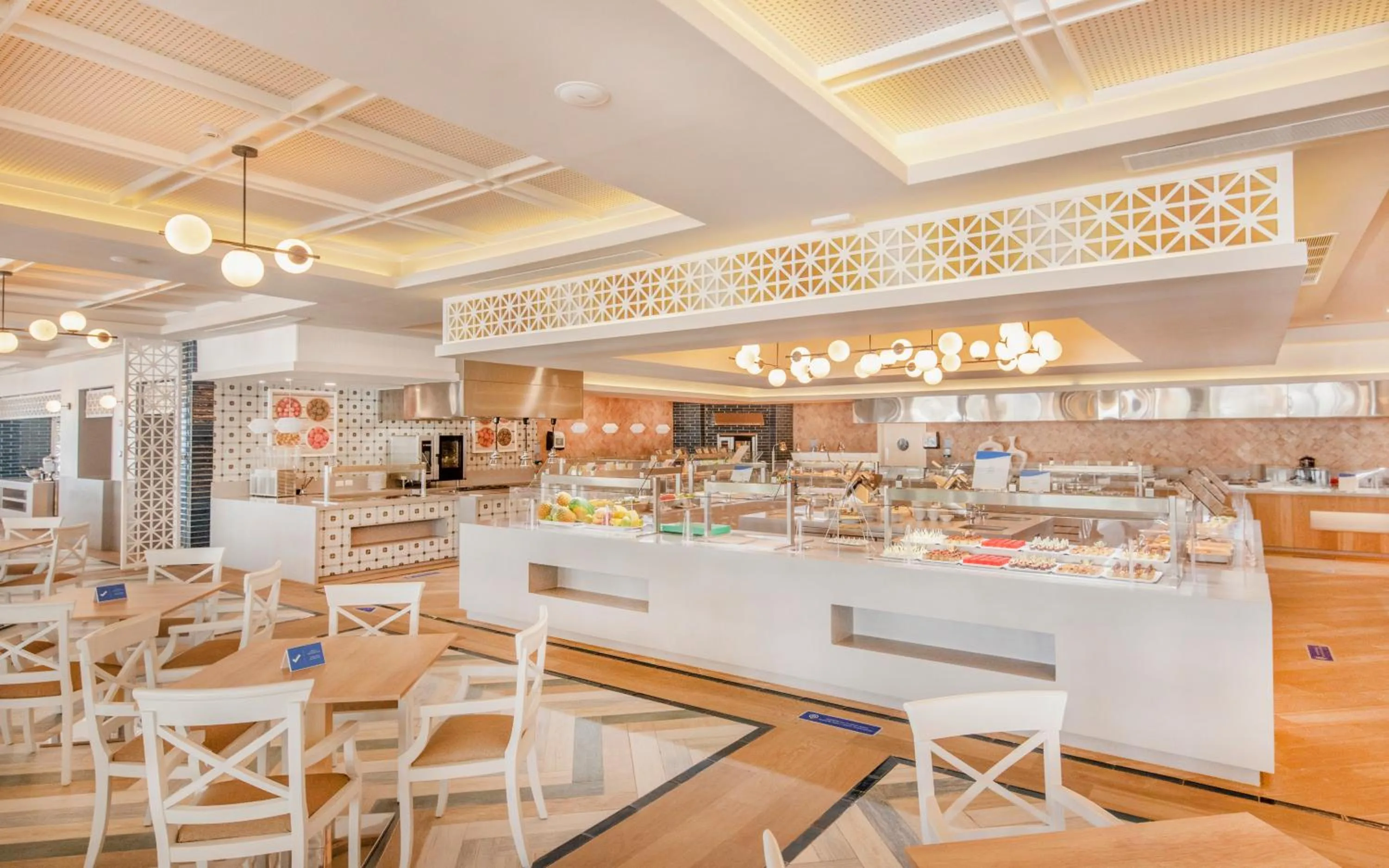 Restaurant/places to eat in Bahia Principe Grand El Portillo - All Inclusive