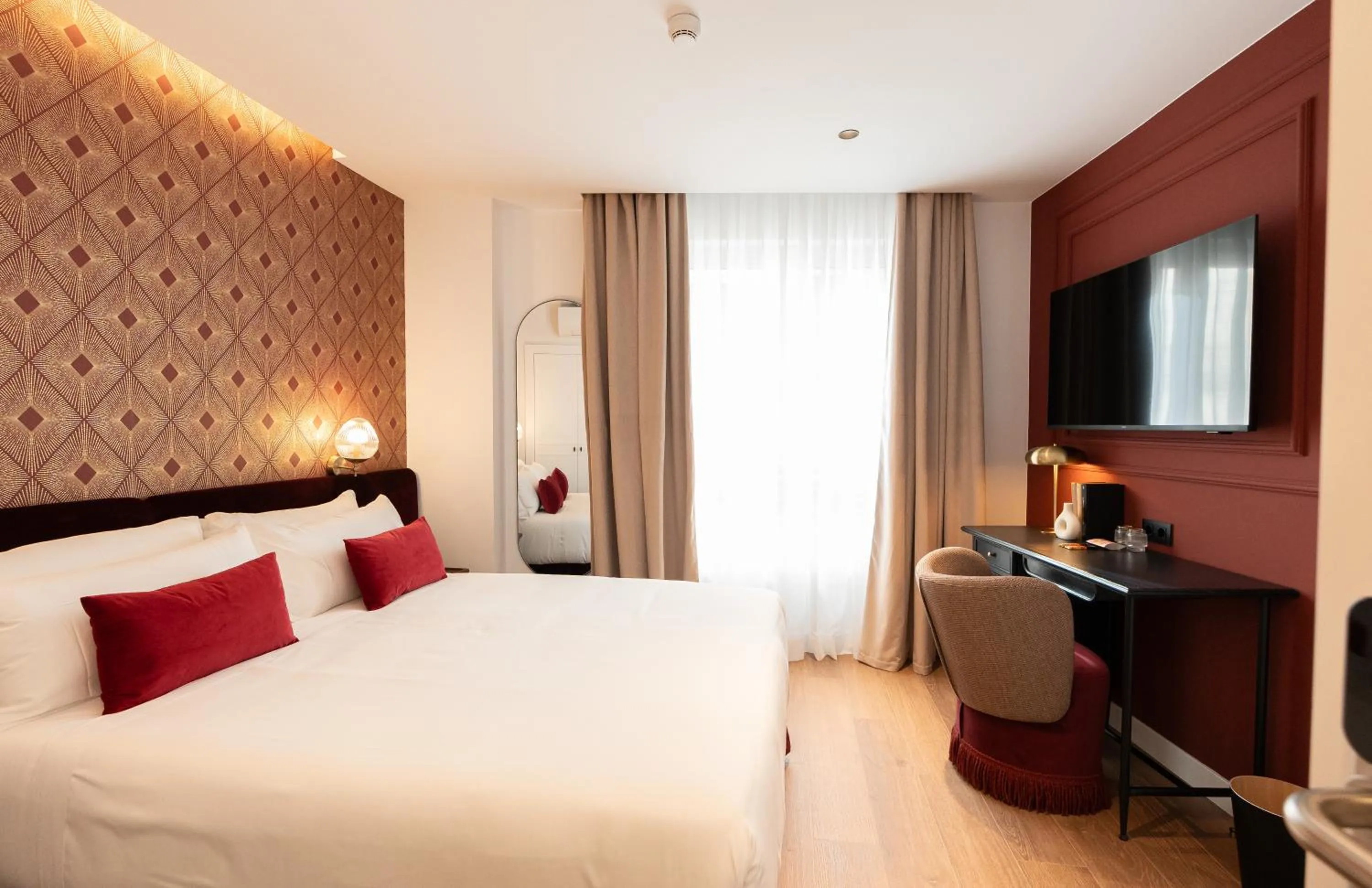 TV and multimedia, Bed in L&H Callao Selection Adults Only