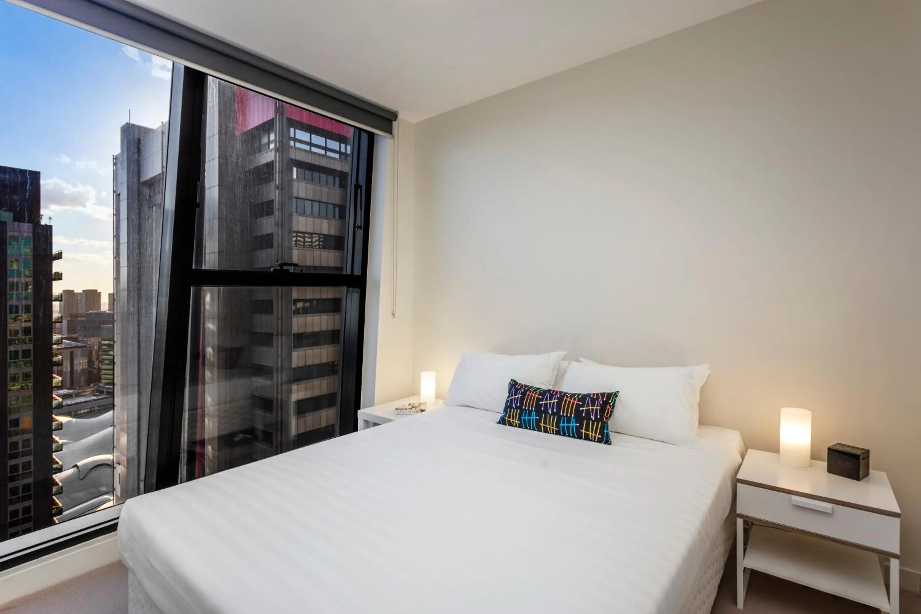 Bed in Winston Apartments